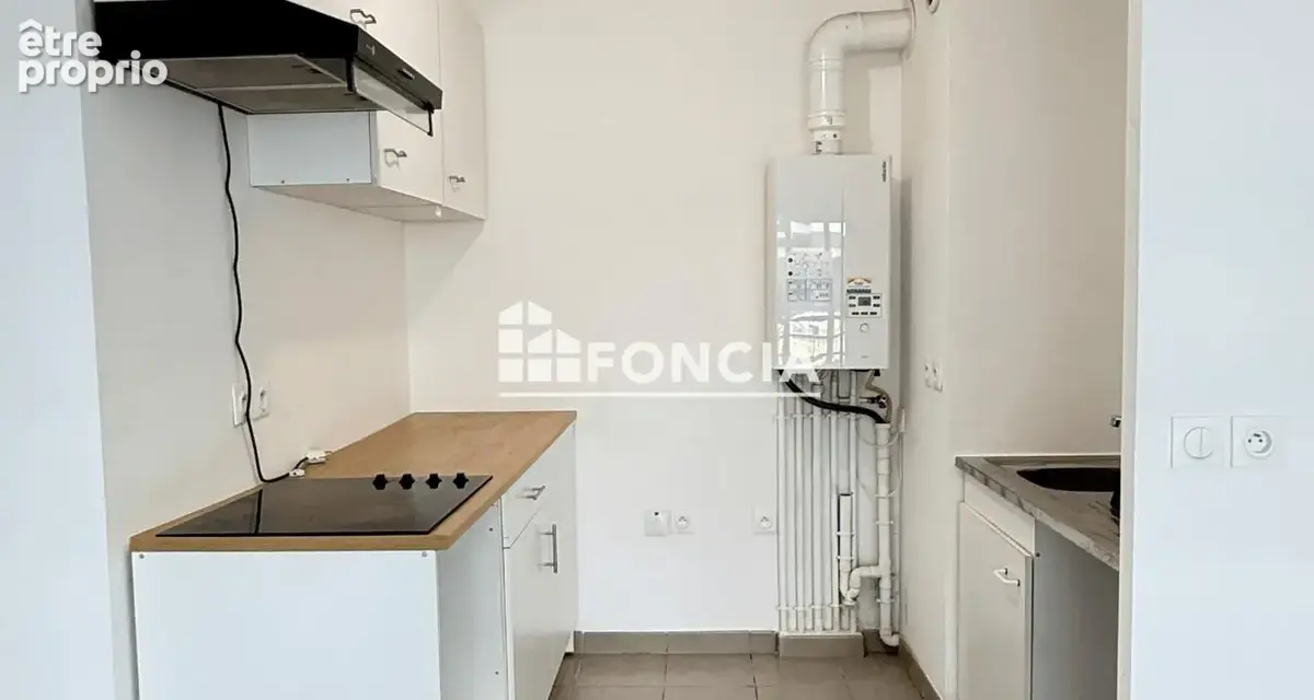 Appartement deux-pièces - Rocade de la Croix Saint-Georges - photo 7