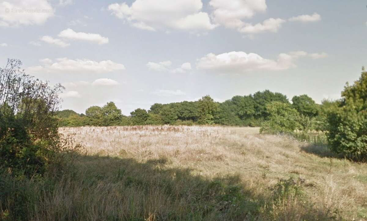 Terrain à LE CELLIER