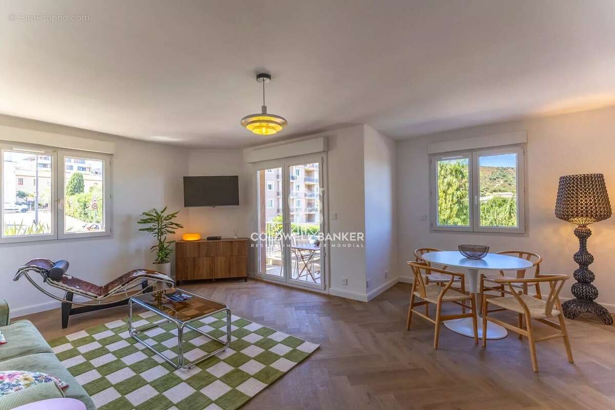 L'ile-rousse - Centre ville - Sublime T3 standing - Balcons, parking & cave - photo 28
