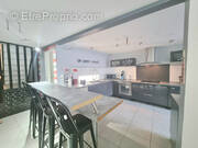 Maison à VIC-SUR-SEILLE