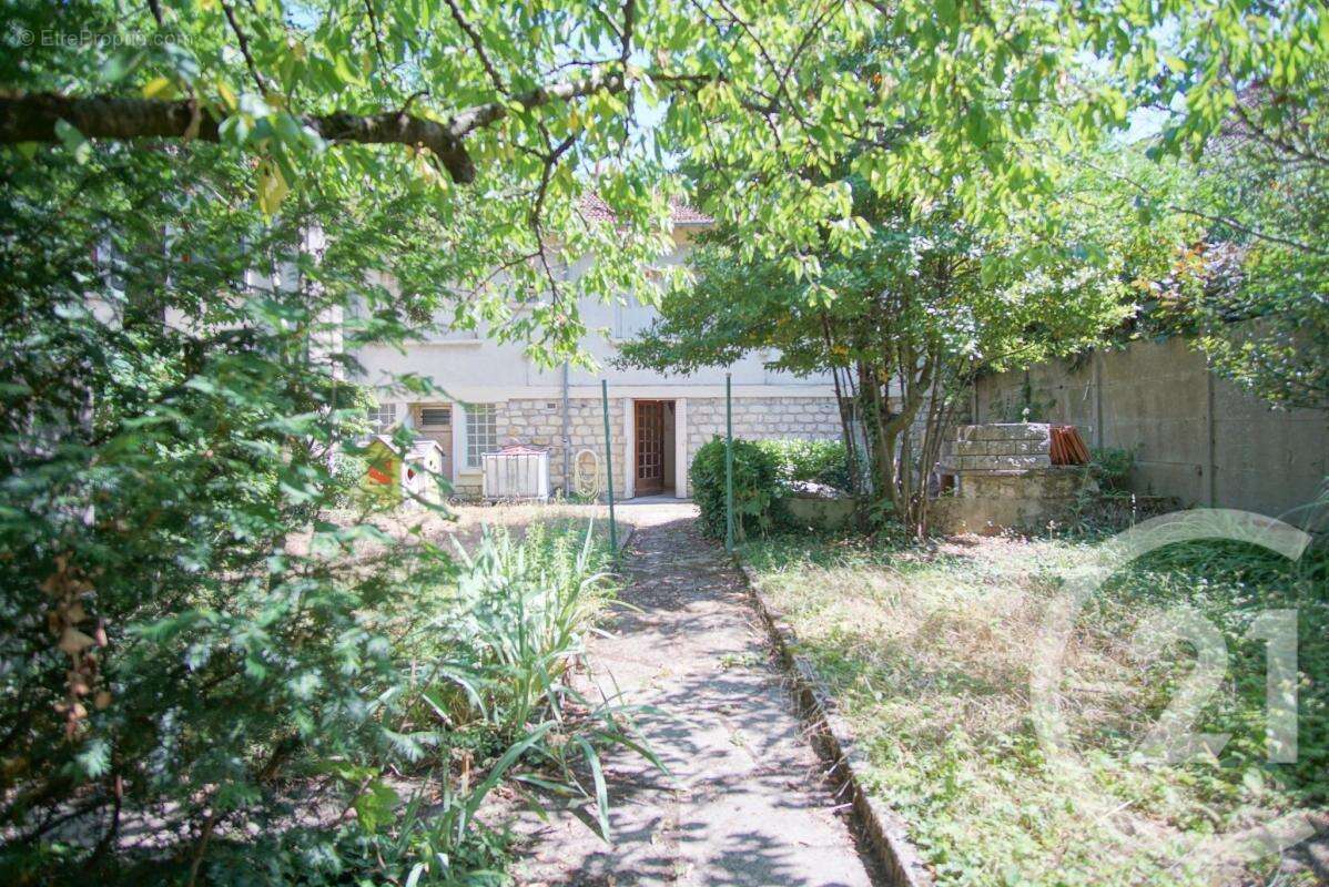 Maison à BONNEUIL-SUR-MARNE