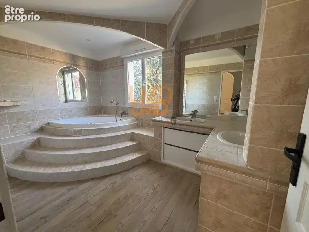 Villa à Mirefleurs avec Équipements Modernes - photo 15