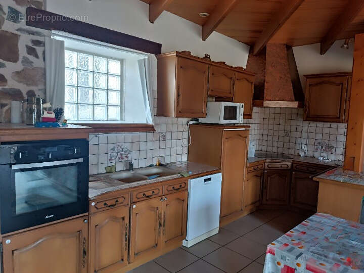 Maison de campagne avec garage et terrain non attenant - photo 2