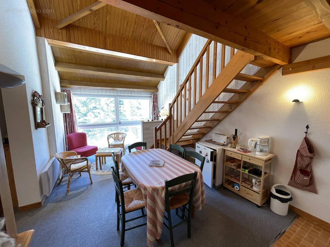 Splendide duplex avec vue sur la forêt et la rivière, charme et tranquillité assurés - photo 1