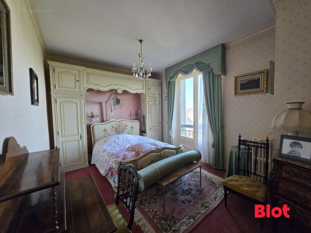 Appartement à FOUGERES