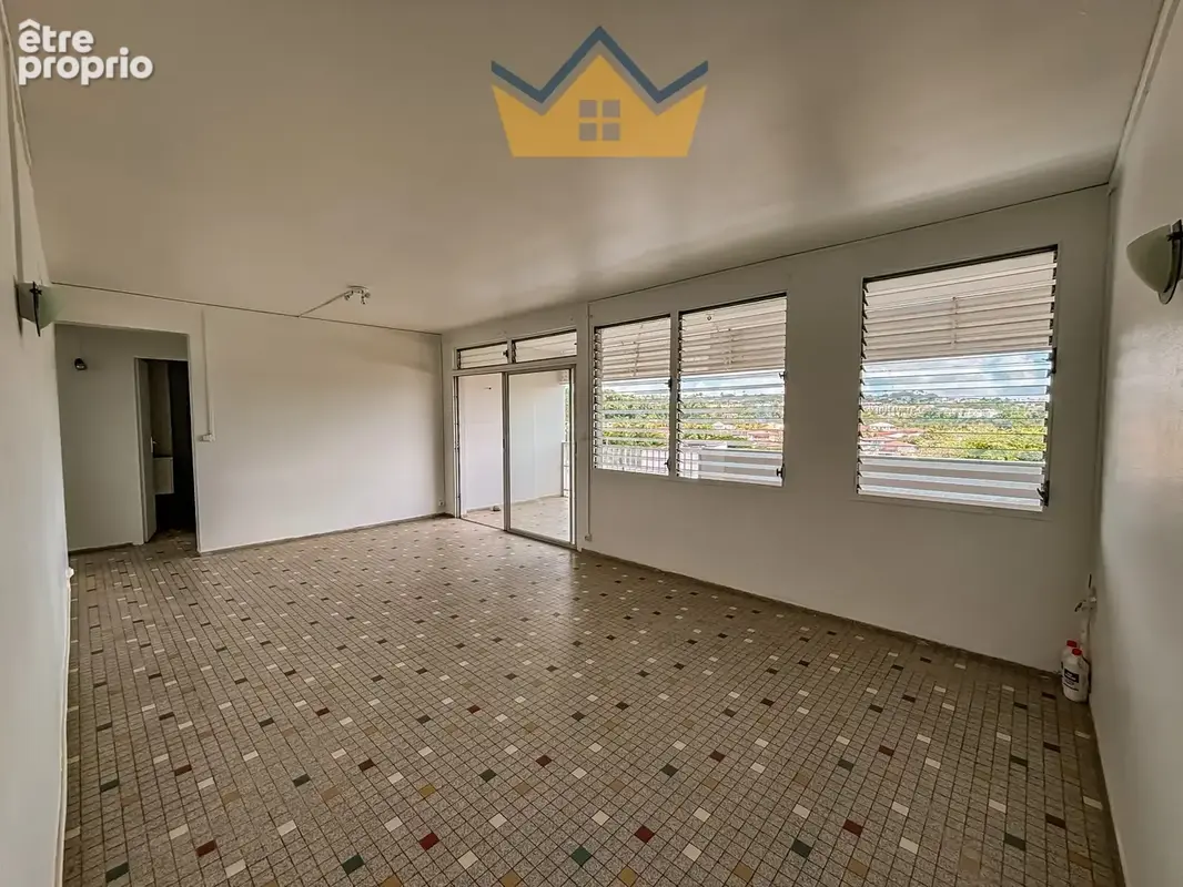 Appartement 5 pièces 69 m² à vendre à Fort-De-France (97200) - photo 2