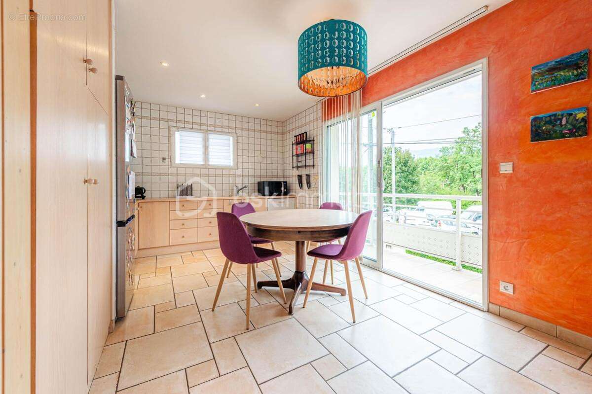 EXCLUSIVITE :  villa contemporaine 155 m2 + sous sol au calme et proche centre ville ALBERTVILLE - photo 5