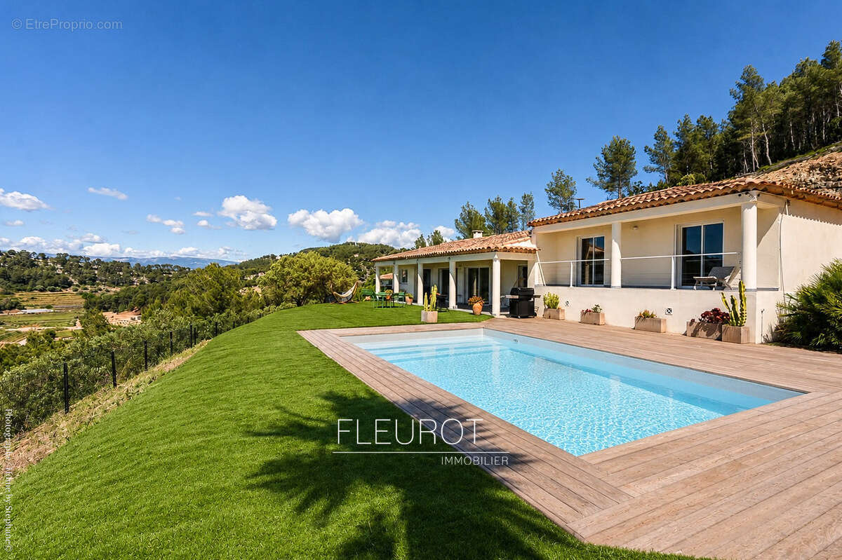 Maison à LA CADIERE-D'AZUR