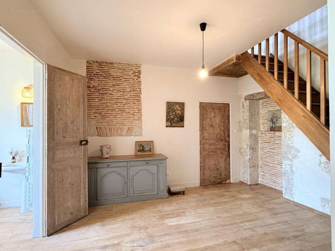 Maison à AUBETERRE-SUR-DRONNE