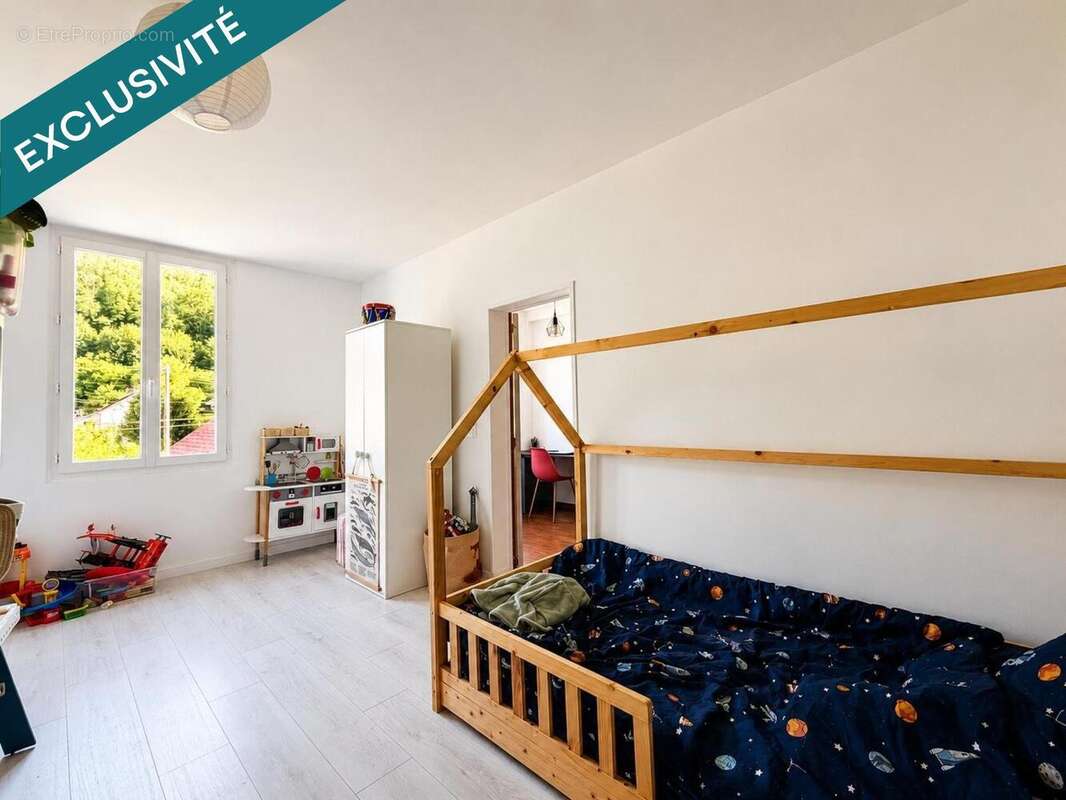 Maison 105 m² à Saint-Paer  - photo 4