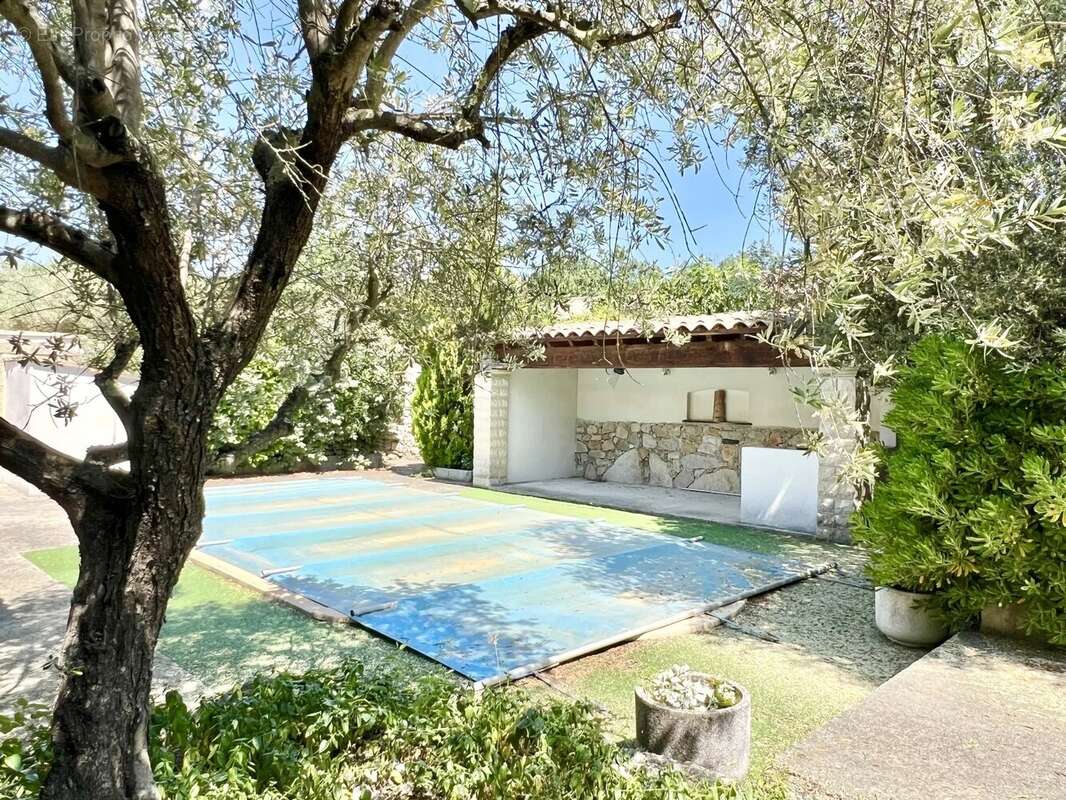 Maison à CAMPS-LA-SOURCE
