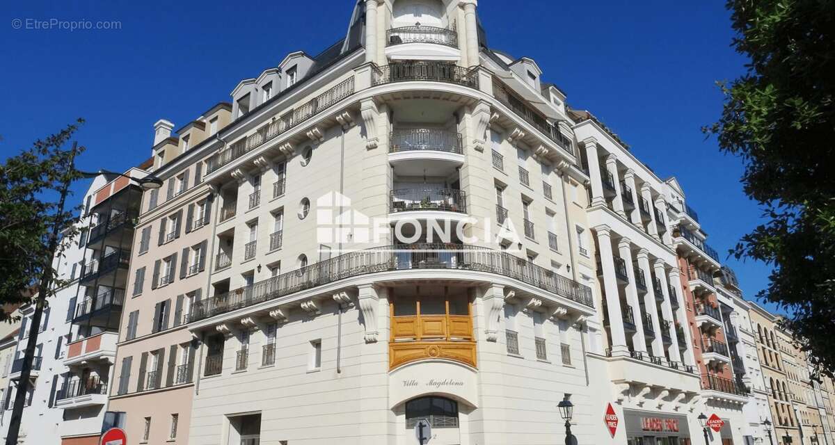 Appartement à LE PLESSIS-ROBINSON