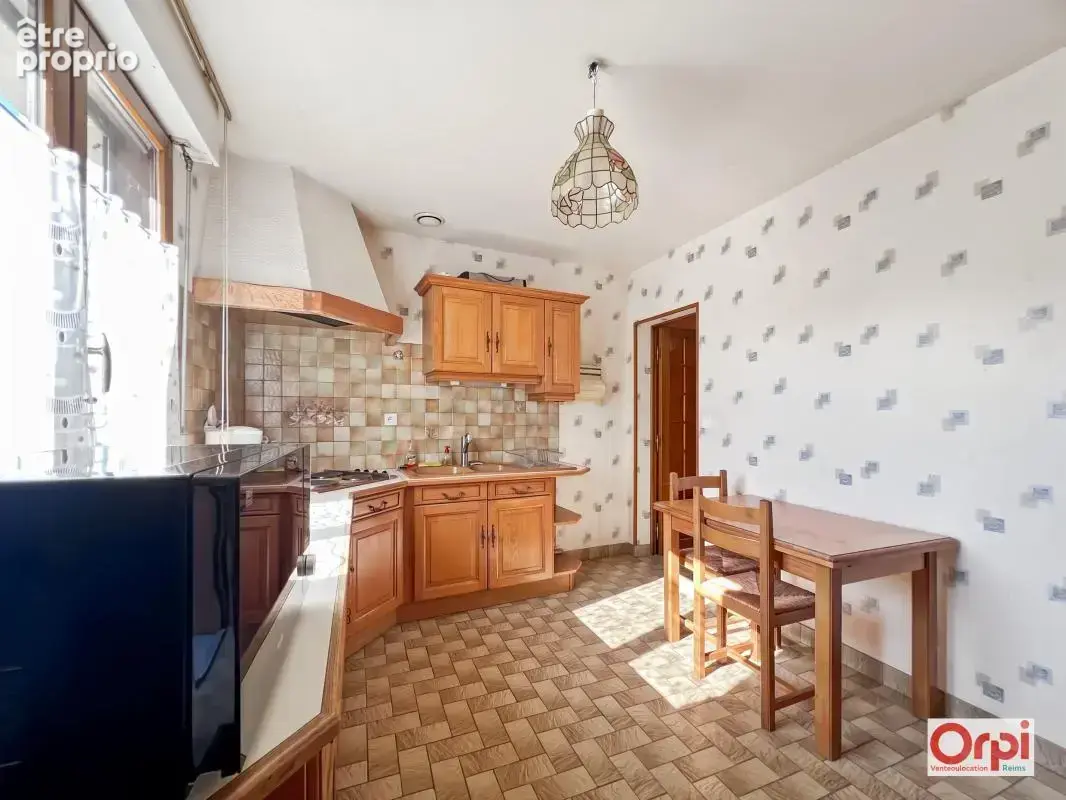 Maison familiale avec grenier aménageable, terrain constructible et annexe Airbnb – Ville-Dommange - photo 5