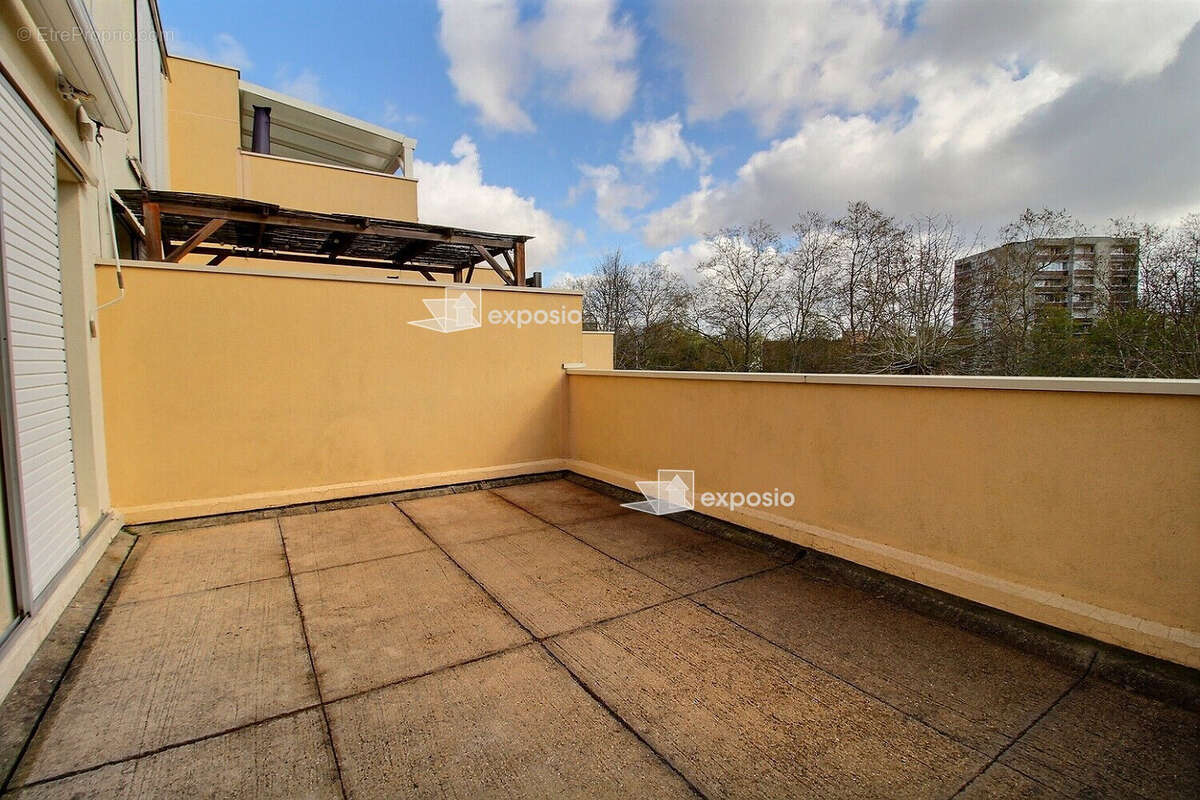 Appartement à MAUREPAS