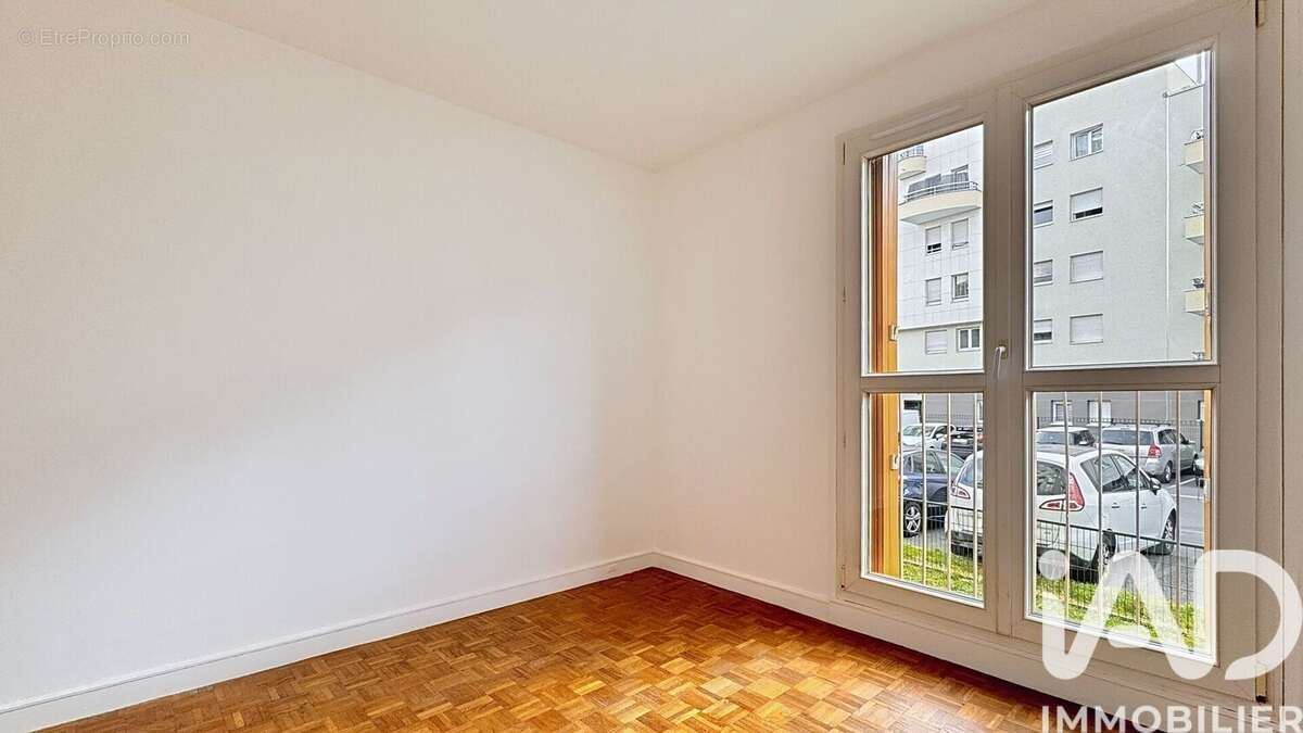 Photo 4 - Appartement à VILLENEUVE-LA-GARENNE