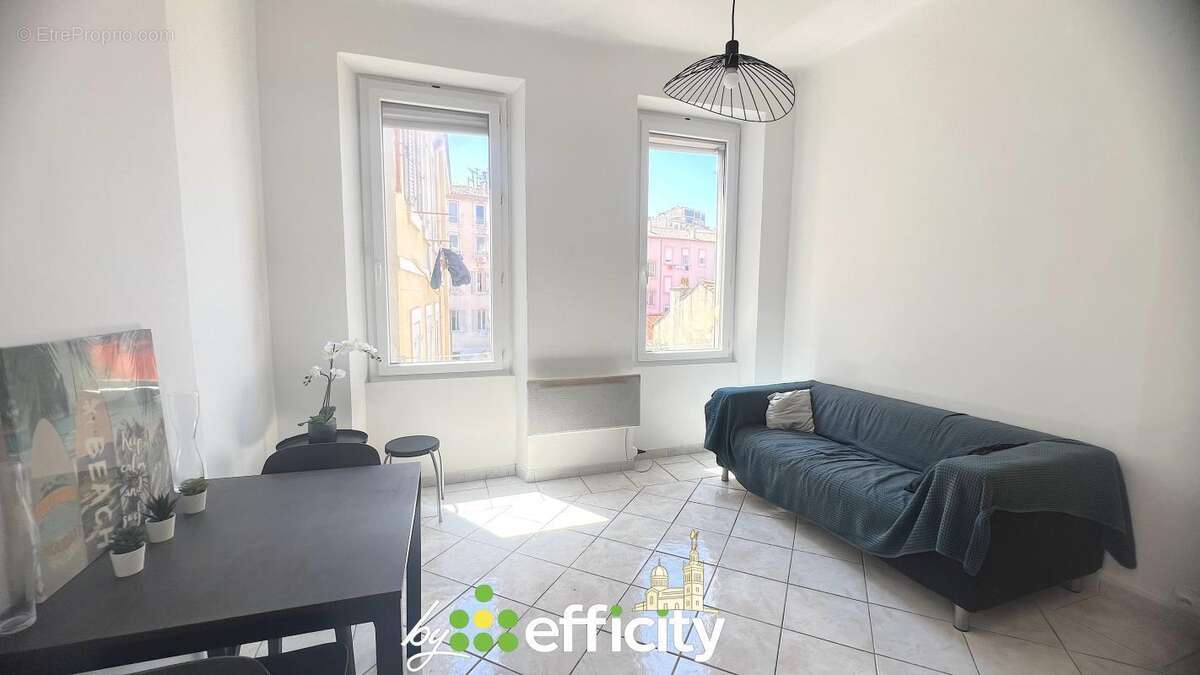 Appartement à MARSEILLE-7E