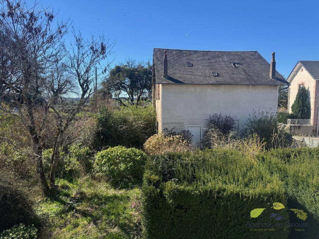 Maison à LA CROISILLE-SUR-BRIANCE