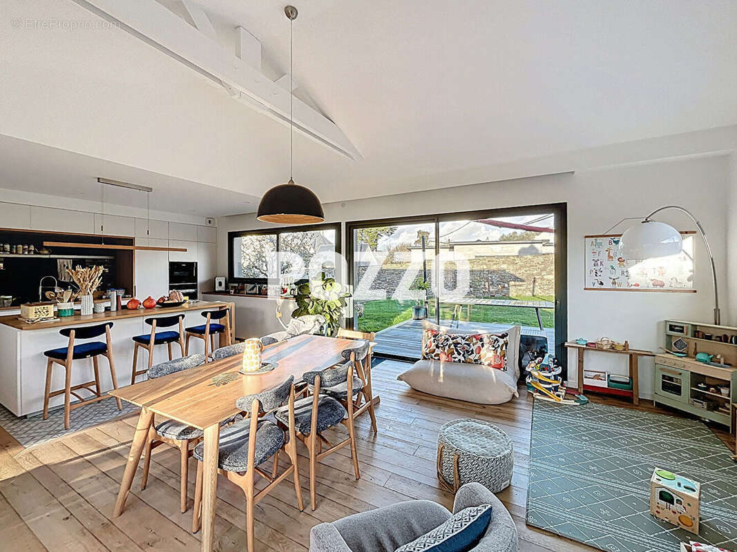 Maison à SAINT-PAIR-SUR-MER