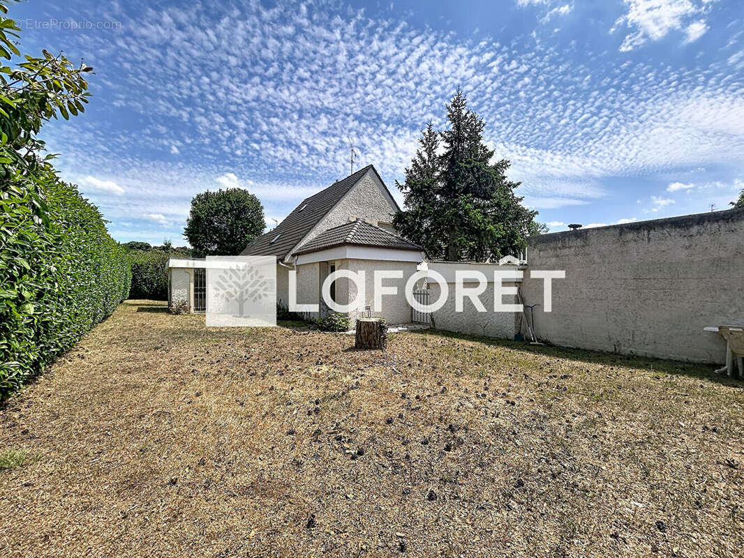 Maison 6 pièces 124m2 Cesson Bourg - photo 13