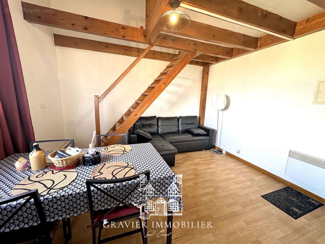 Appartement à LAHONCE