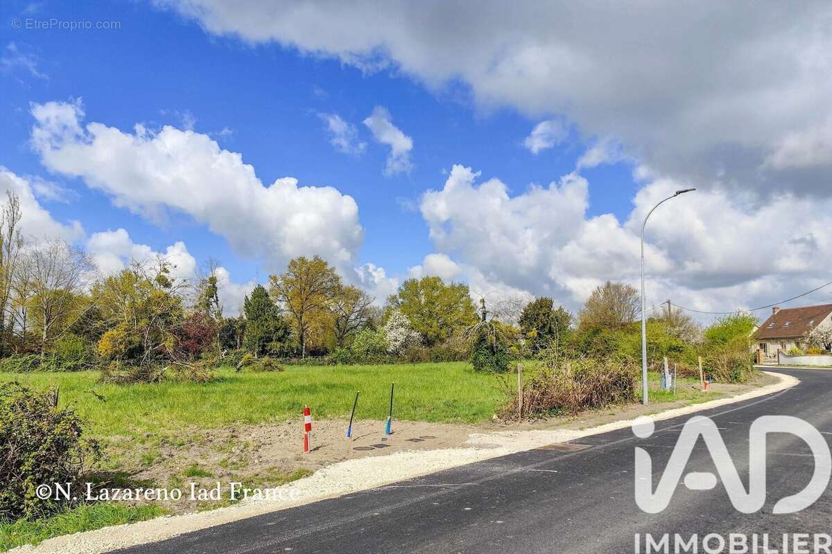 Photo 4 - Terrain à CHILLEURS-AUX-BOIS