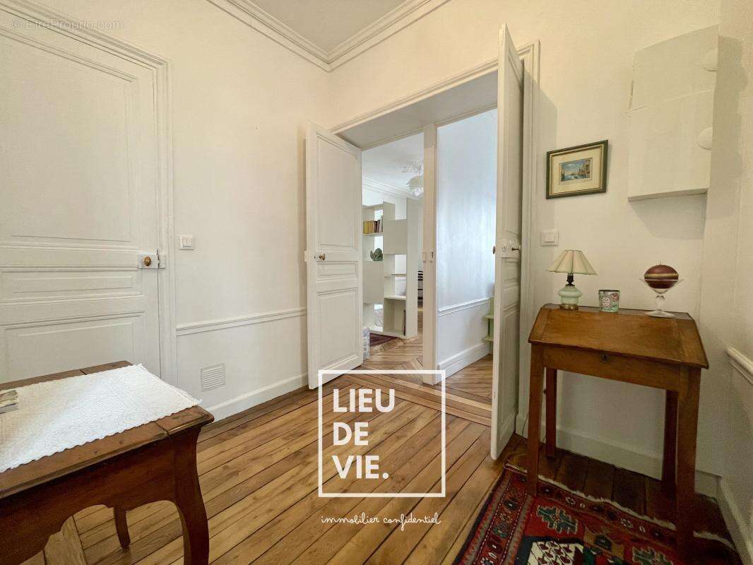 Appartement à PARIS-15E