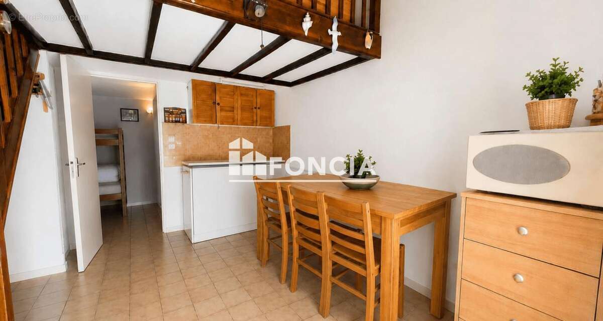 Villa climatisee avec cabine et chambre en mezzanine - photo 4