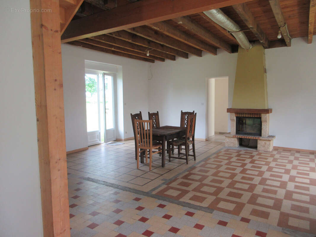 Maison à PRISSAC