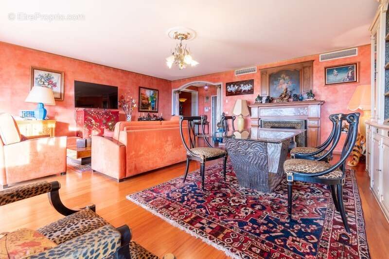 Appartement à MARSEILLE-8E