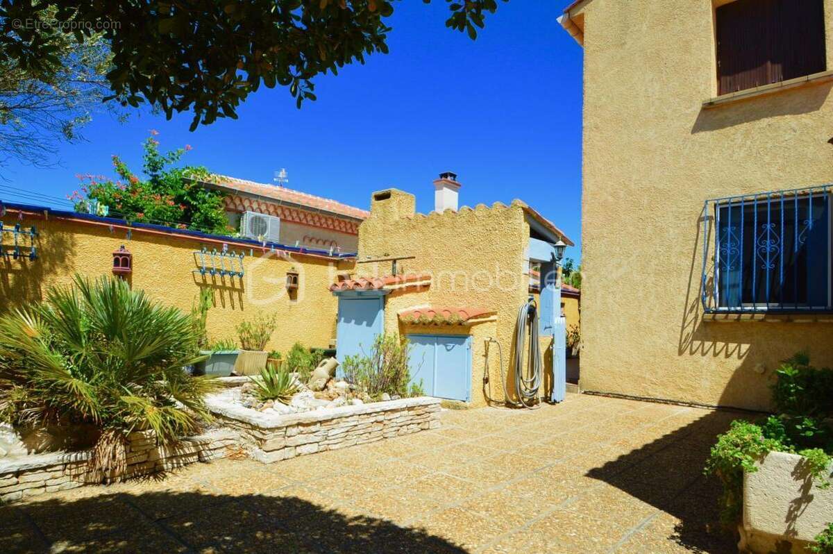 Opportunité rare : maison de 4 appartements indépendants proche de la mer - photo 27