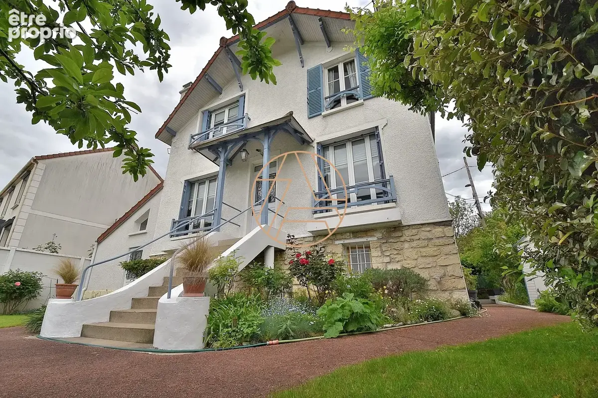Photo Maison à Chennevieres-Sur-Marne au prix de 799 900€