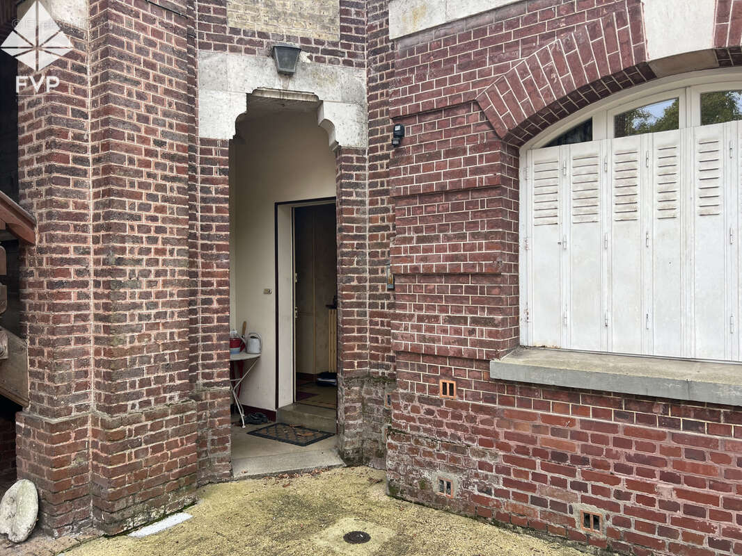 Maison à GRUCHET-LE-VALASSE