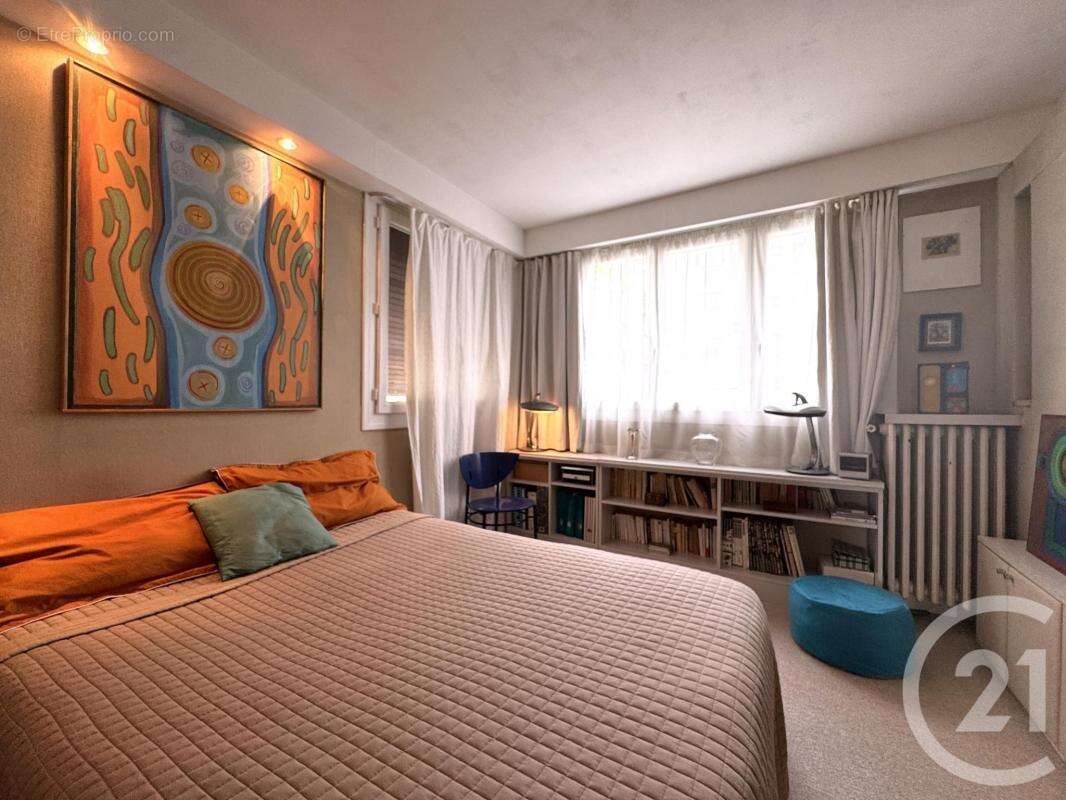 Appartement à FONTENAY-SOUS-BOIS