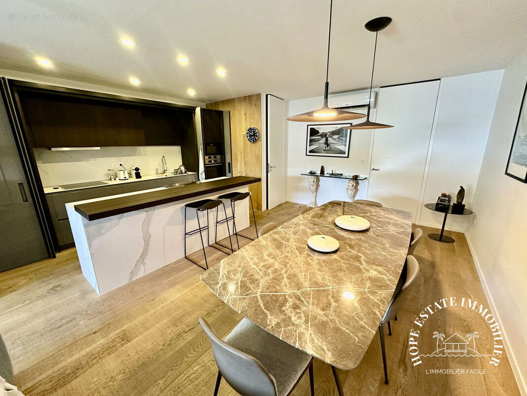 Commerce 755 m² à Saint-Martin  - photo 8