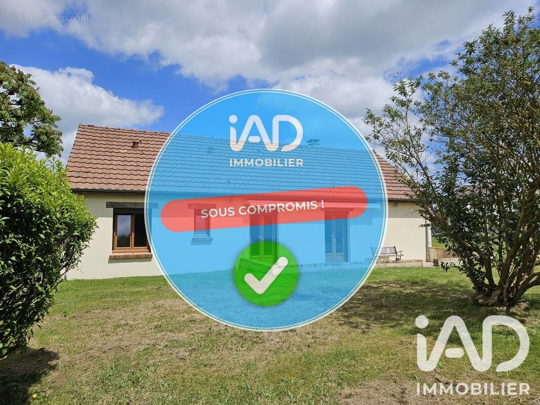 Photo 1 - Maison à SAINT-LUBIN-DES-JONCHERETS