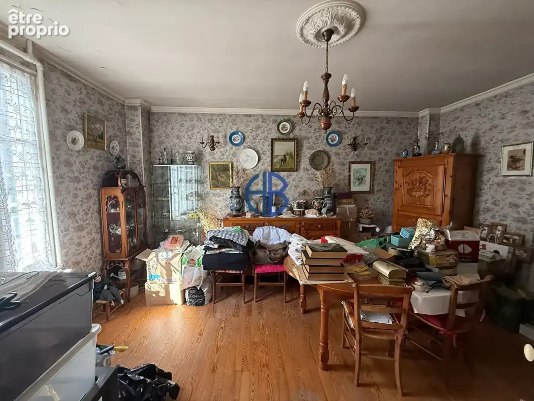 Maison bourgeoise de 144m² + combles à rafraichir / 650m² de terrain. - photo 6