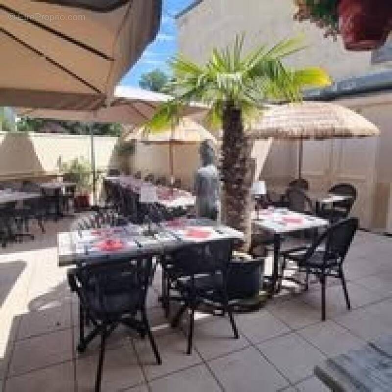 Photo 1 - Commerce à LE CREUSOT