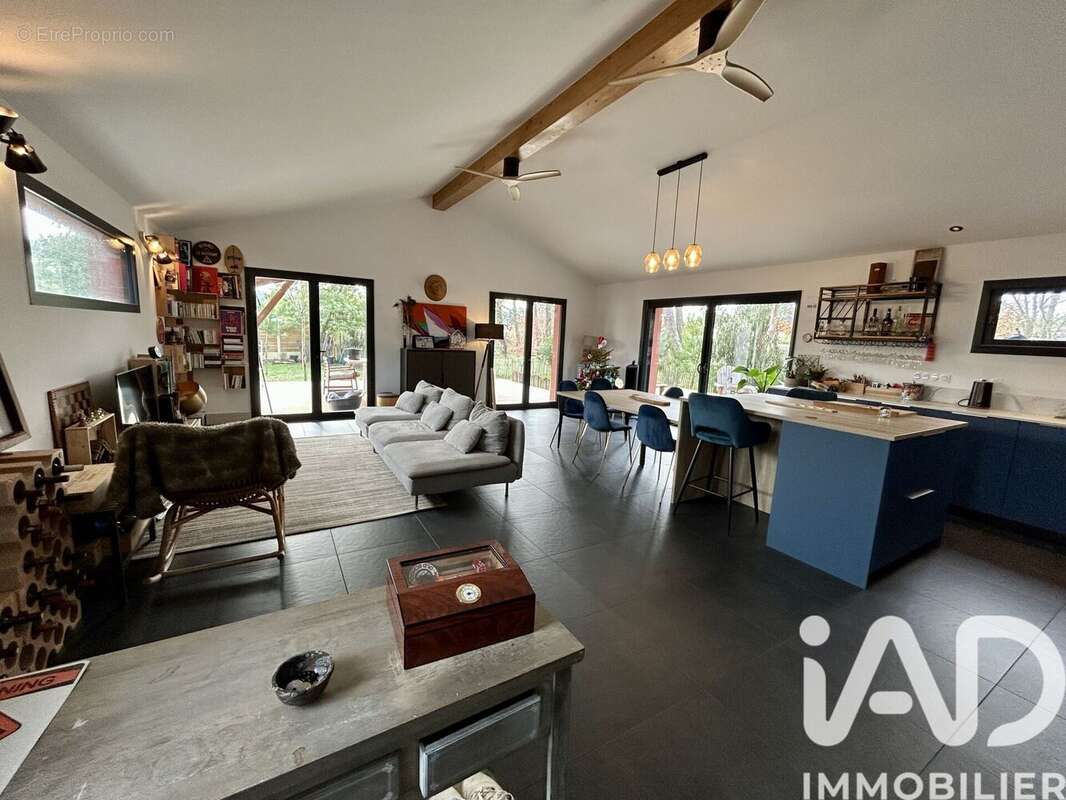 Photo 4 - Maison à VENDAYS-MONTALIVET