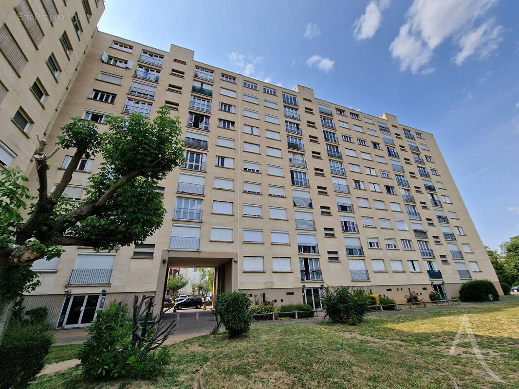 Appartement à MANTES-LA-JOLIE