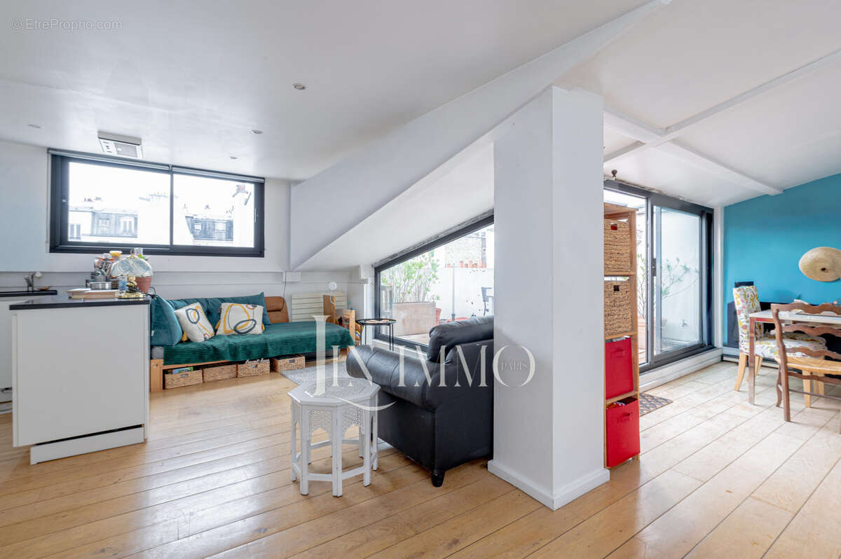 Appartement à PARIS-14E