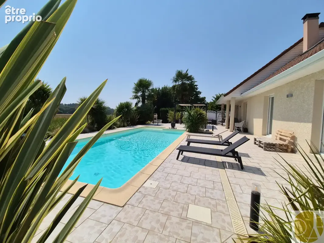 Montardon - secteur residentiel - 4 chambres - 1 bureau - piscine - - photo 5
