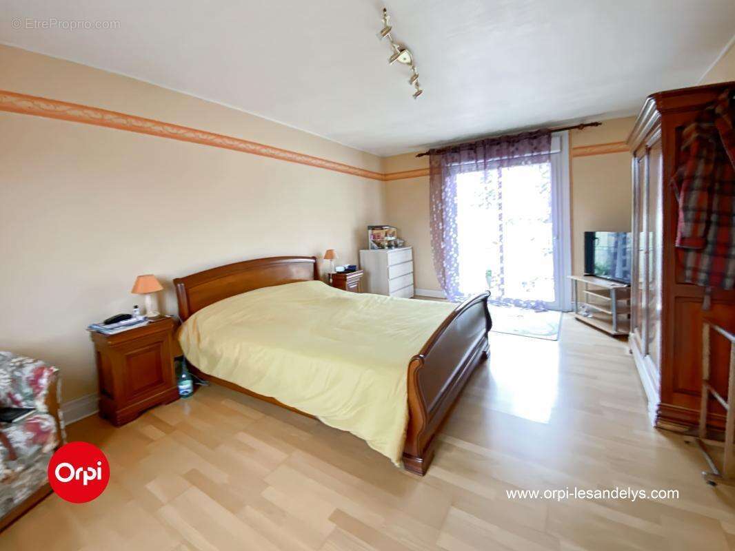 Maison à FLEURY-SUR-ANDELLE