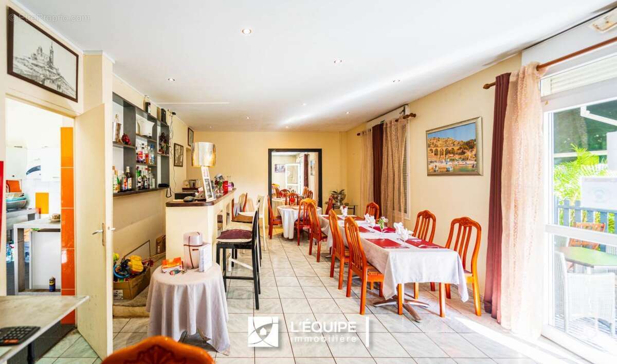 Maison 124 m² à Saint-Benoit  - photo 2