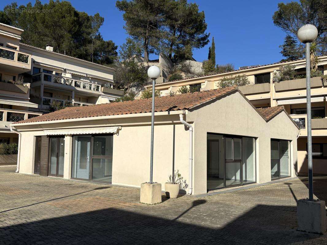 Commerce à LES ANGLES