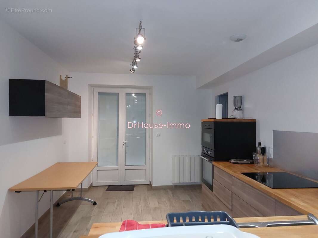 Maison à MONTIERCHAUME