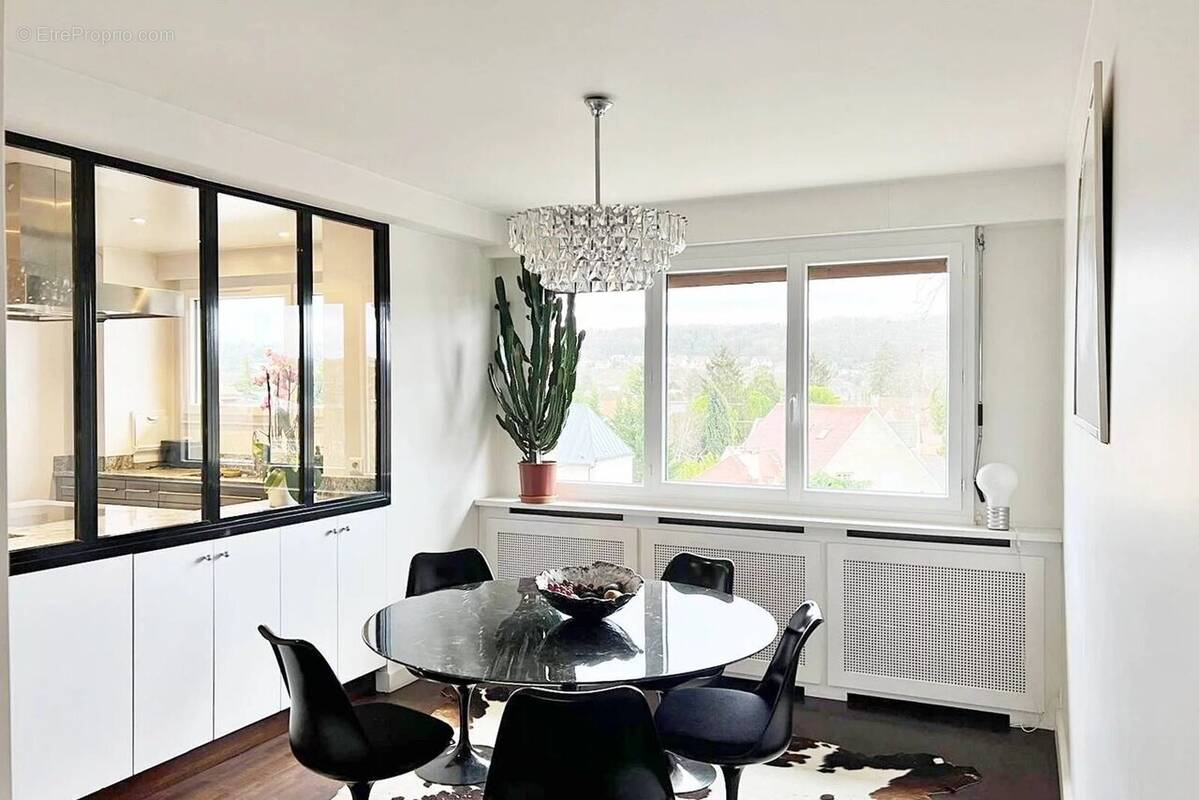 Appartement à SAINT-MAUR-DES-FOSSES