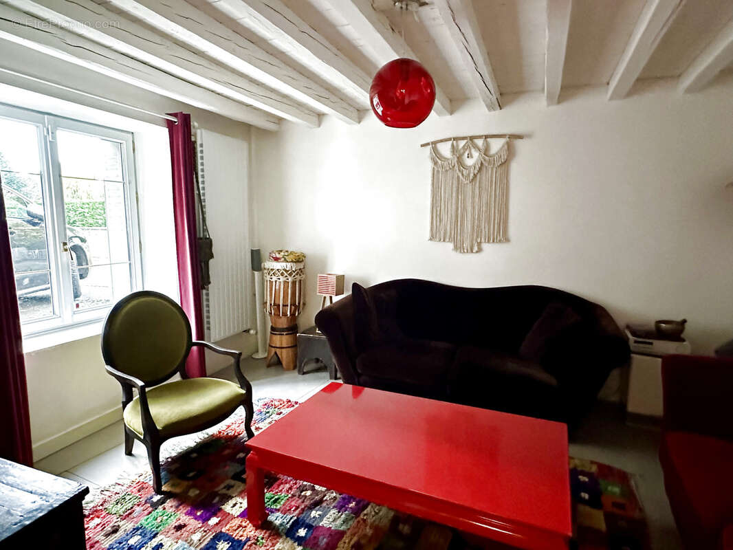 Maison à CHARLY