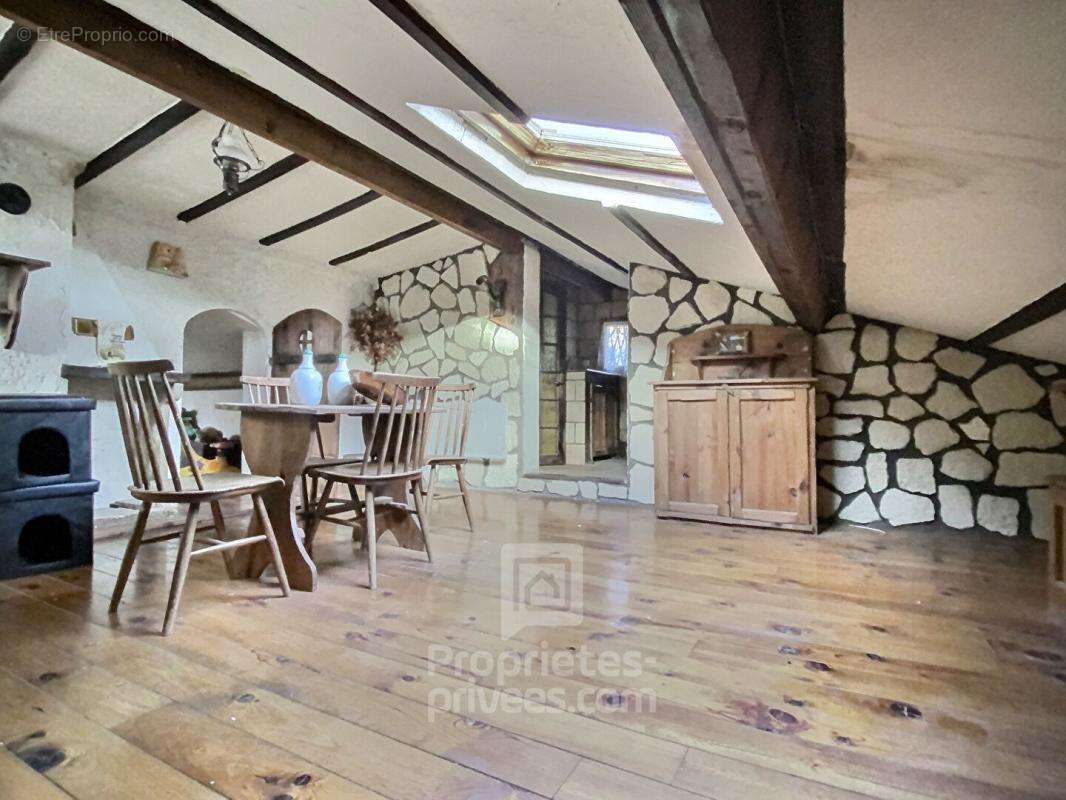 Villa Levens 7 pièce(s) 132 m2 - photo 7