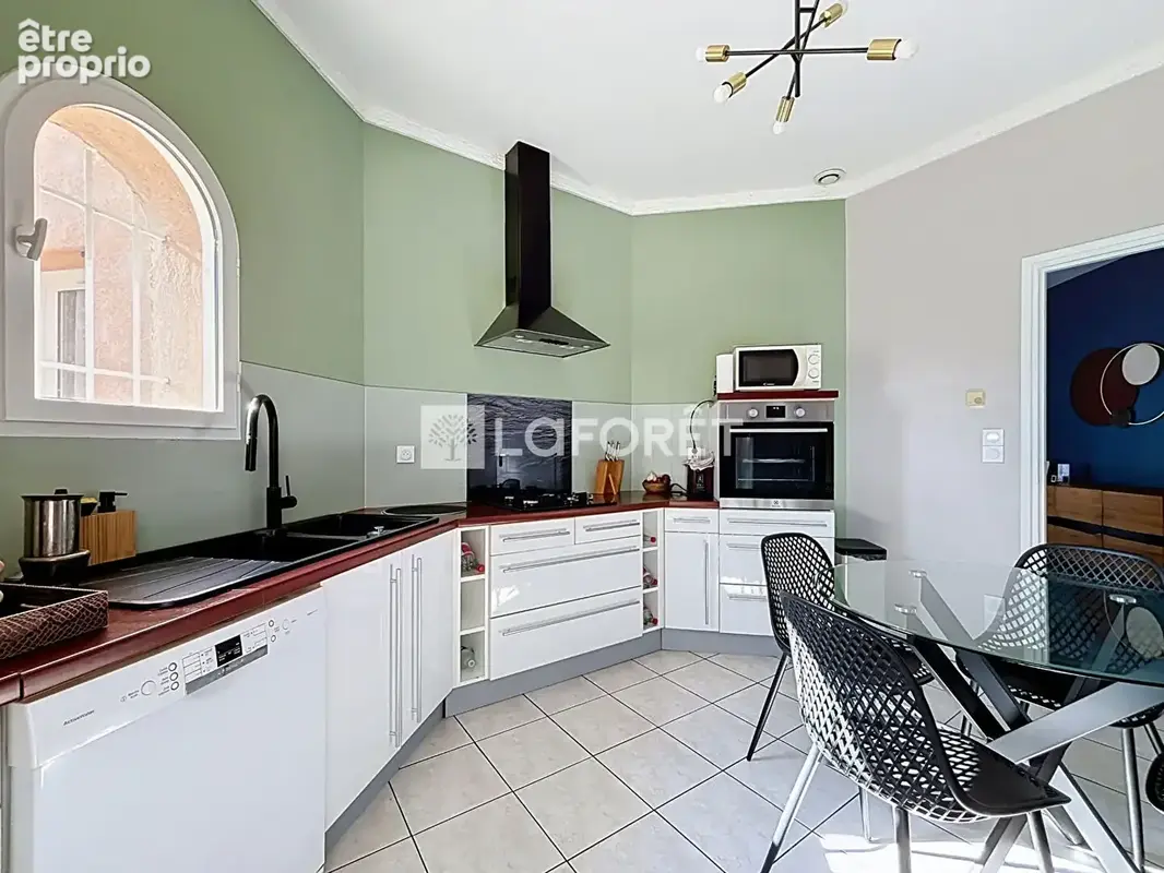 Villa de plain pied à vendre AU COEUR Villars Les Dombes 6 pièce(s) 131 m2 - photo 5