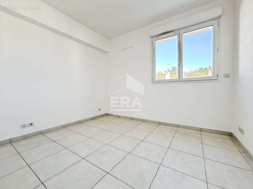 Appartement à MARSEILLE-12E